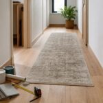 découvrez nos conseils pour choisir le tapis couloir idéal et optimiser l'espace de votre intérieur avec style et fonctionnalité.